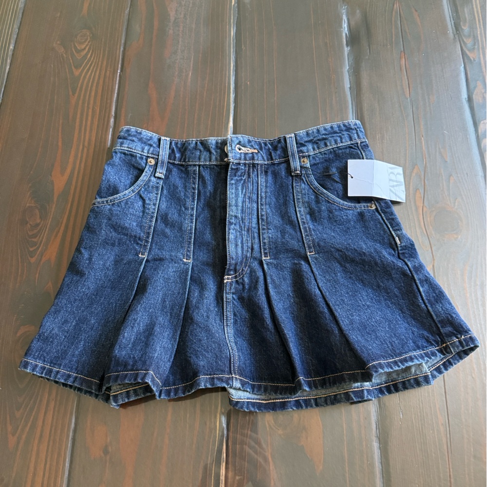 Zara Women's Dark Blue Jean mini Skirt